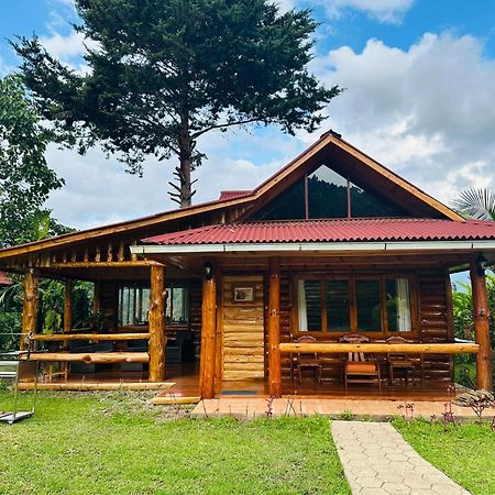 Hassinger Ranch Cabanas Oxapampa Eksteriør bilde