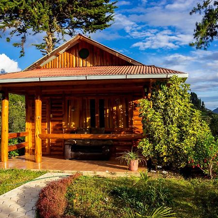 Hassinger Ranch Cabanas Oxapampa Eksteriør bilde