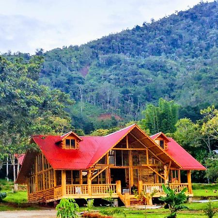 Hassinger Ranch Cabanas Oxapampa Eksteriør bilde