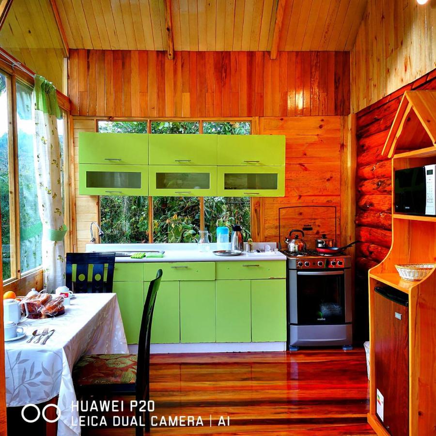 Hassinger Ranch Cabanas Oxapampa Eksteriør bilde