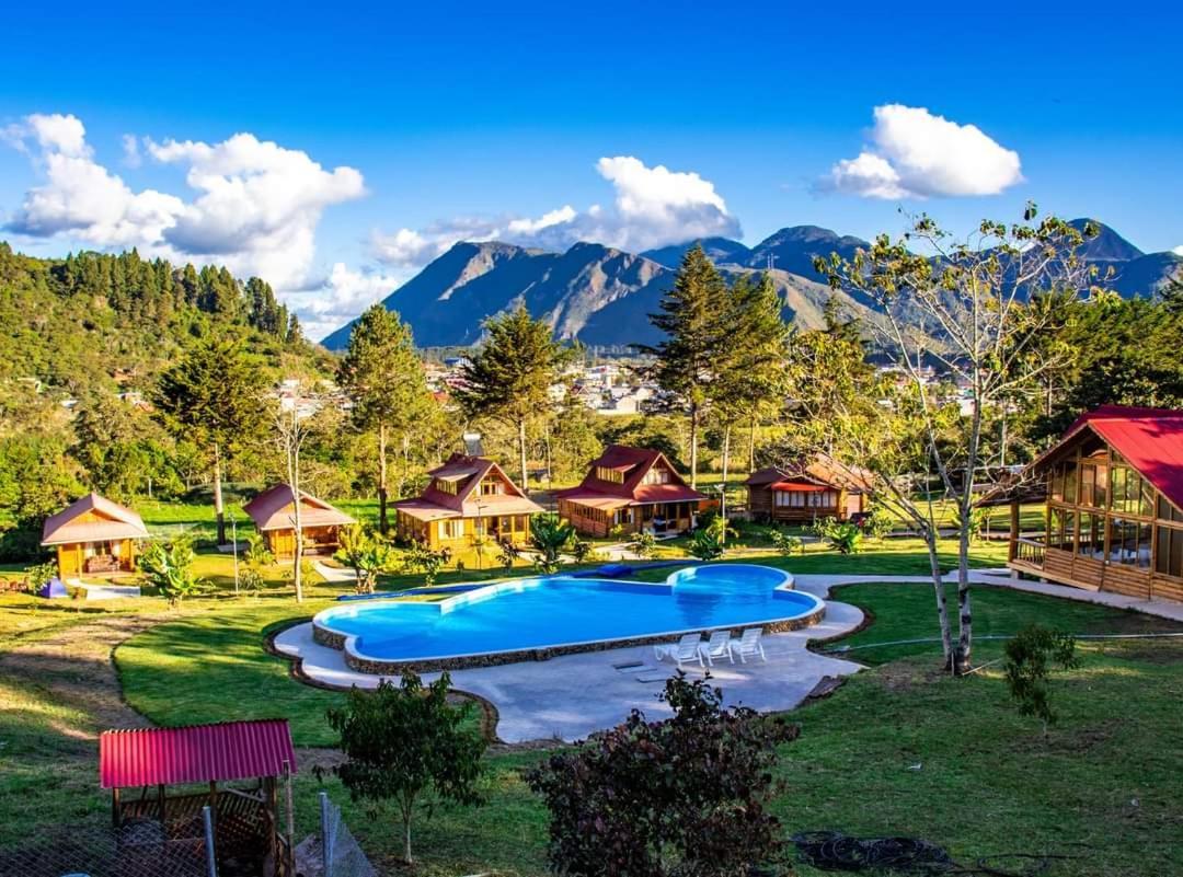 Hassinger Ranch Cabanas Oxapampa Rom bilde