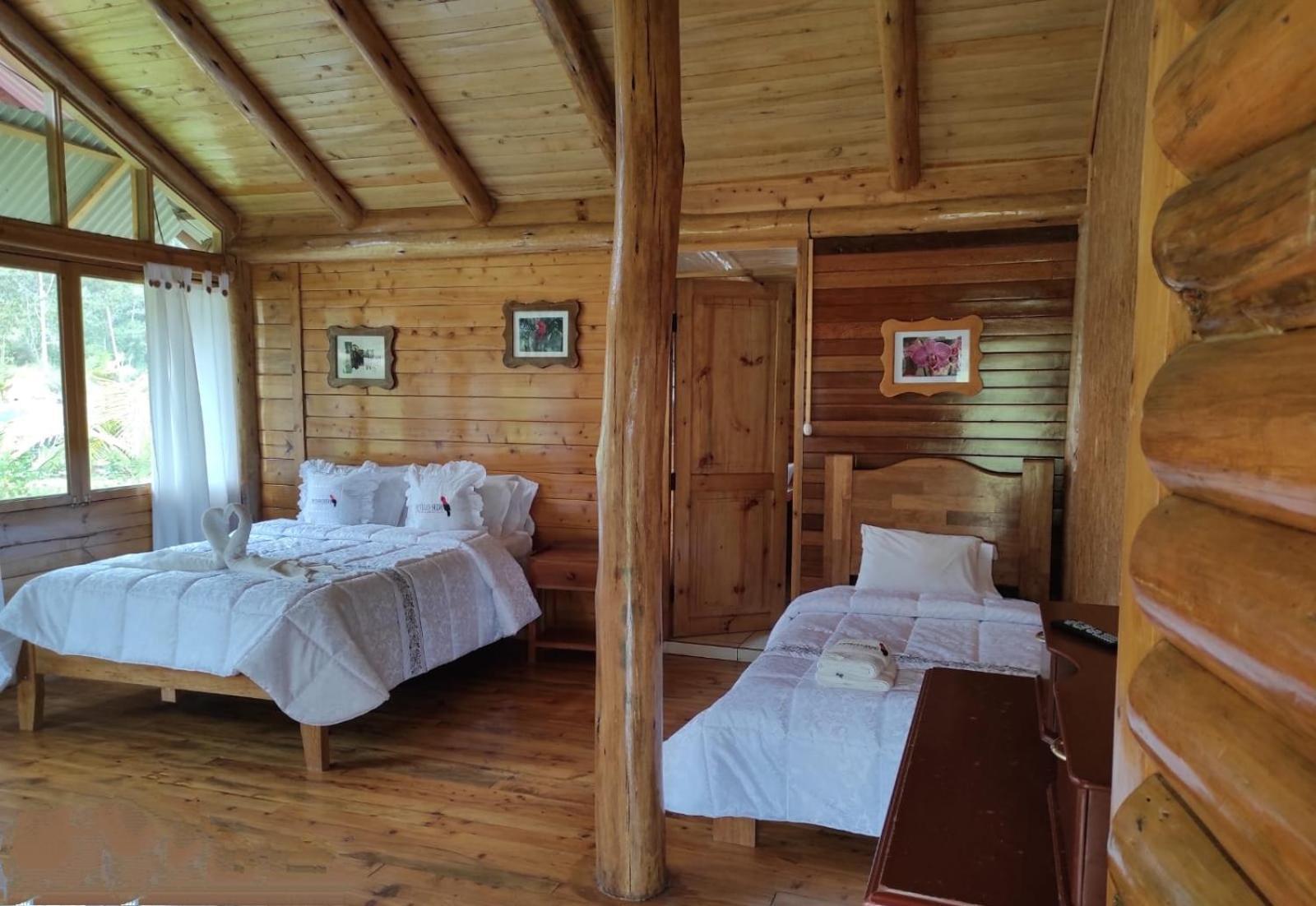 Hassinger Ranch Cabanas Oxapampa Rom bilde