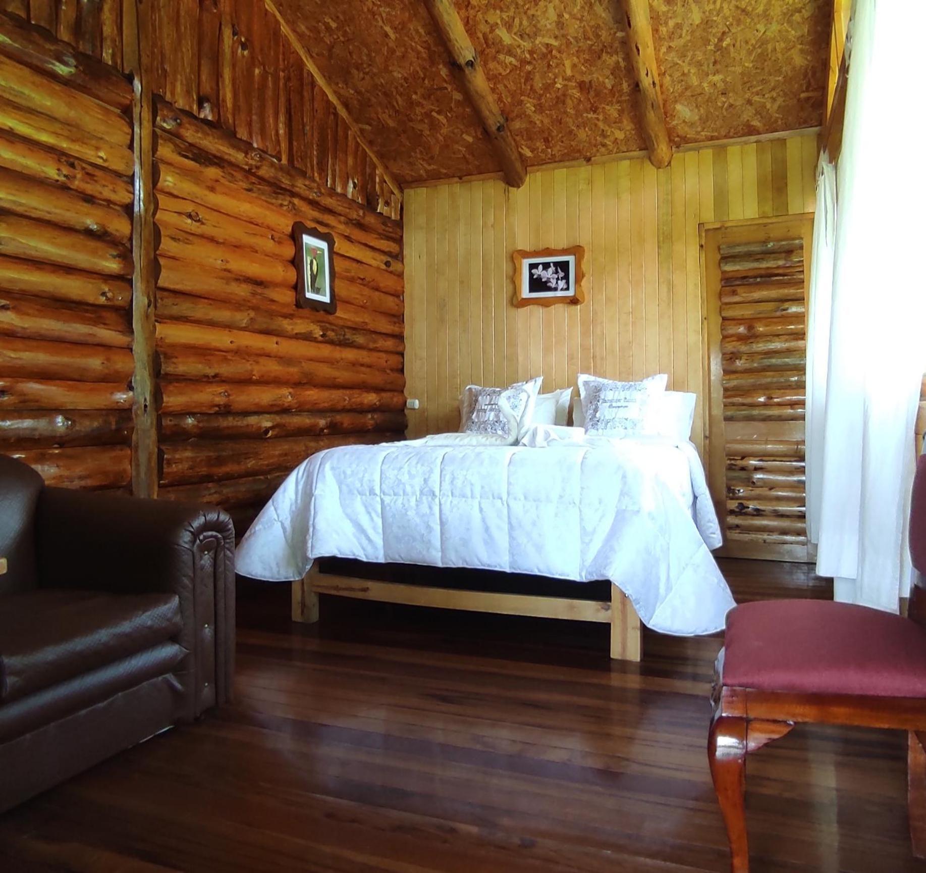 Hassinger Ranch Cabanas Oxapampa Rom bilde
